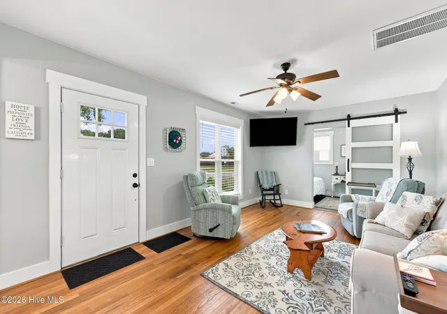 Photo 4 of Single family home for sale at 1509 Shepard St, Morehead City, NC 28557 | MLS# 100599857 | Listing updated on 2026-09-04