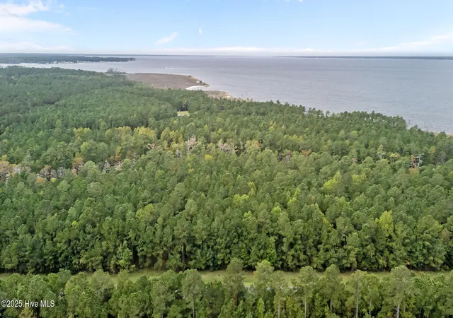 Photo 3 of Land for sale at 207 Garbacon Dr, Beaufort, NC 28516 | MLS# 100536110 | Listing updated on 2026-04-28