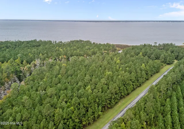 Photo 4 of Land for sale at 207 Garbacon Dr, Beaufort, NC 28516 | MLS# 100536110 | Listing updated on 2026-04-28