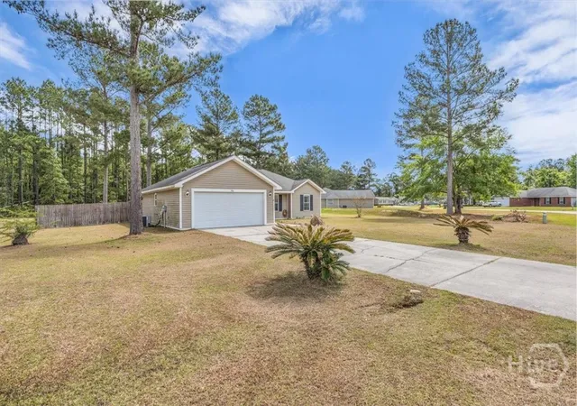 Homes for sale in Ludowici, GA | 170 Cutters Gap Se, Ludowici, GA 31316 | MLS# SA353561