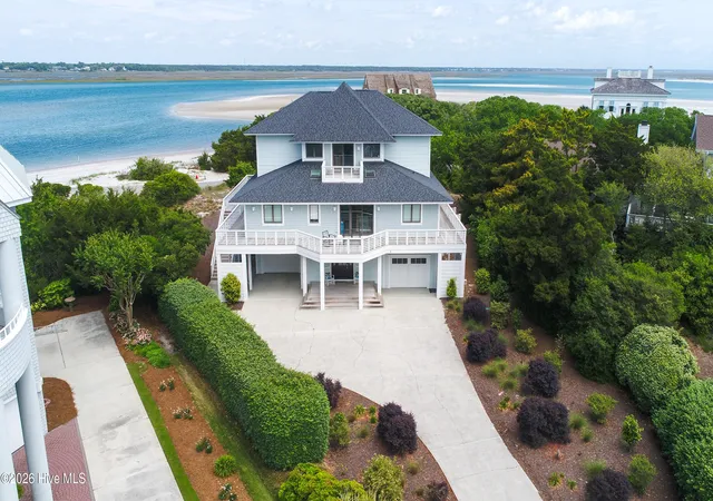 Photo 3 of Single family home for sale at 5 Oyster Catcher Rd, Wilmington, NC 28411 | MLS# 100560154 | Listing updated on 2026-09-08