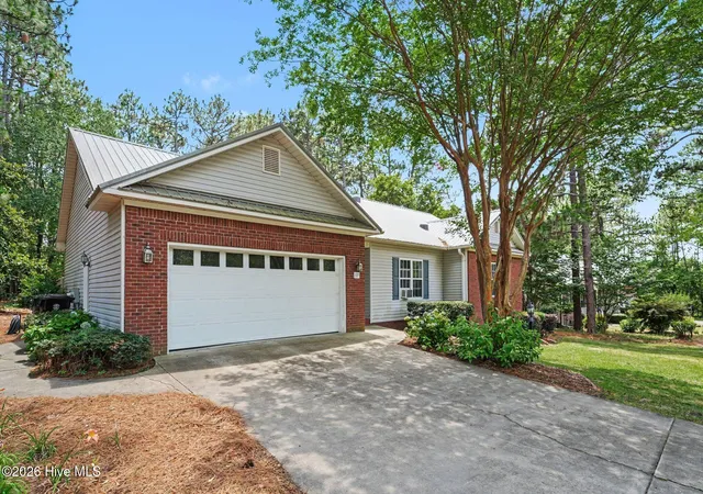 Photo 2 of Single family home for sale at 107 Michael Ln, Aberdeen, NC 28315 | MLS# 100583712 | Listing updated on 2026-09-01
