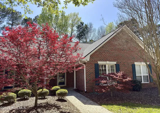 2nd image of 1600 Sturdivant Dr #Apt 51, Wilmington, NC 28403 | MLS# 100563612