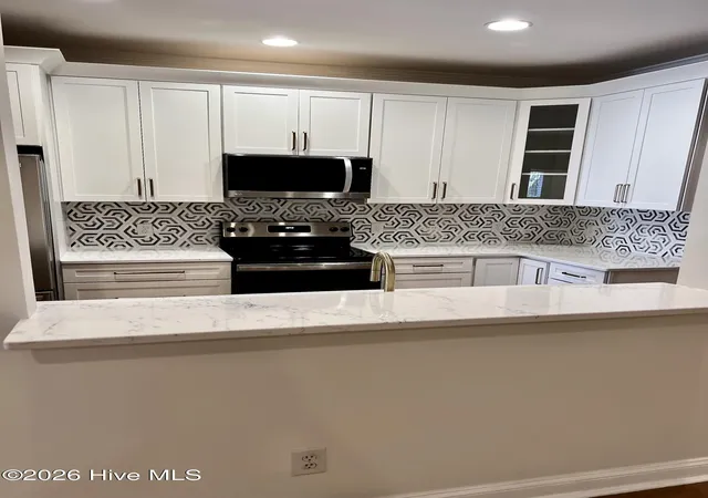 3rd image of 1600 Sturdivant Dr #Apt 51, Wilmington, NC 28403 | MLS# 100563612