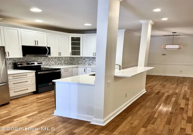 4th image of 1600 Sturdivant Dr #Apt 51, Wilmington, NC 28403 | MLS# 100563612