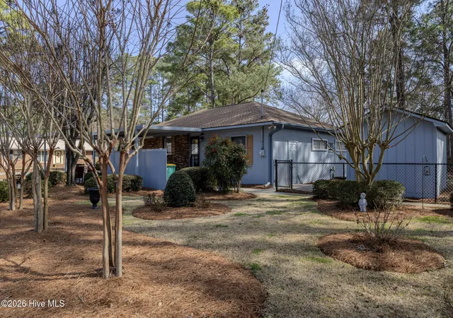 Photo 2 of Single family home for sale at 507 W 20th Street, Lumberton, NC 28358 | MLS# 100561146 | Listing updated on 2026-08-25