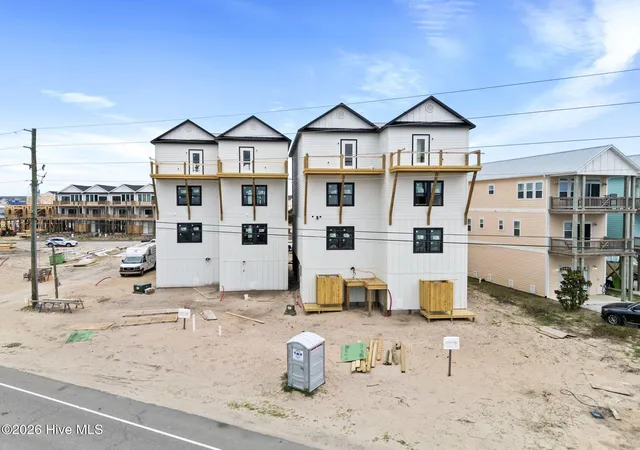 2nd image of 205 Shell Rd, Surf City, NC 28445 | MLS# 100575239