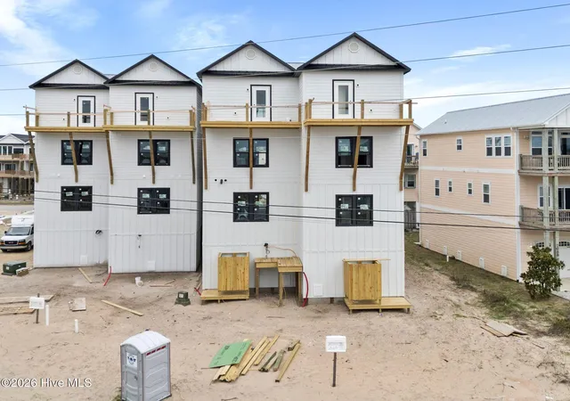 3rd image of 205 Shell Rd, Surf City, NC 28445 | MLS# 100575239