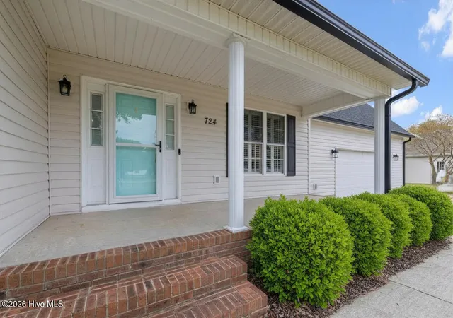 Photo 2 of Single family home for sale at 724 Iris Bryant Rd, Dunn, NC 28334 | MLS# 100587788 | Listing updated on 2026-07-10