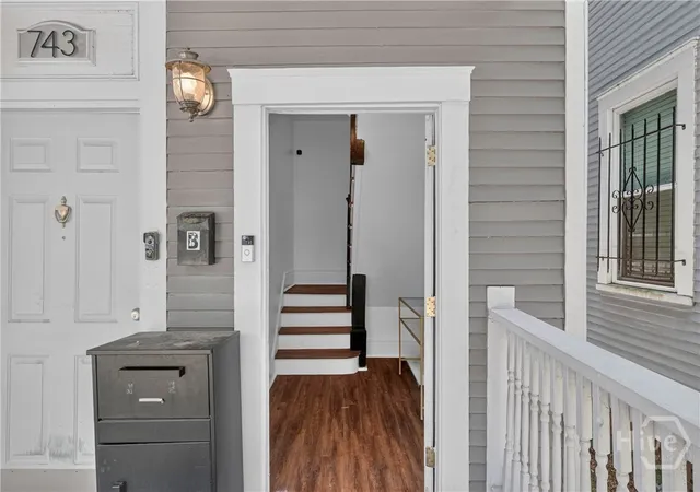 Listing Photo 4 - Condo for sale in building located at 743 E Henry St, Savannah, GA 31401