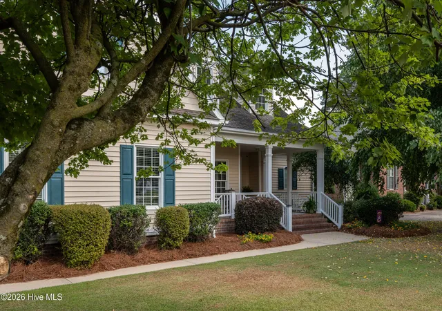 Photo 3 of Single family home for sale at 1116 Oak Hl Dr, Greenville, NC 27858 | MLS# 100582851 | Listing updated on 2026-09-16