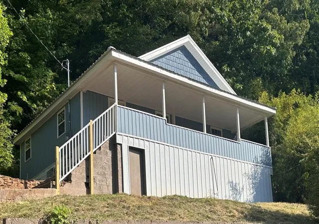 Photo 1 of Single family home for sale at 81 Hill St, Murphy, NC 28906 | MLS# 98544603 | Listing updated on 2026-07-30