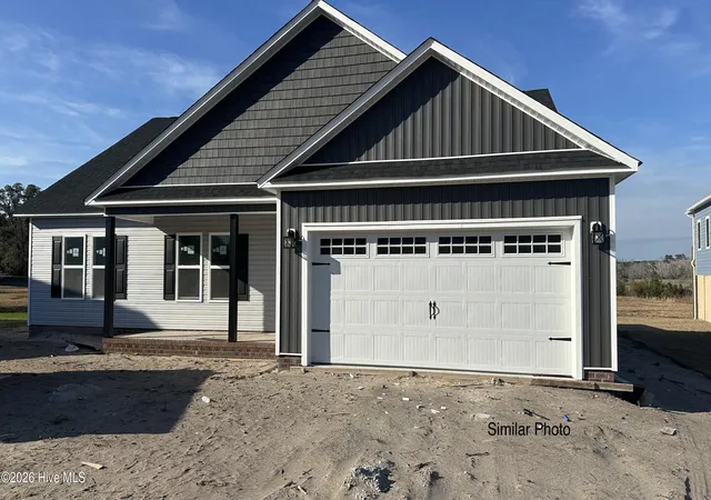 Photo 1 of Single family home for sale at 215 Willas Ct, Holly Ridge, NC 28445 | MLS# 100573102 | Listing updated on 2026-05-12