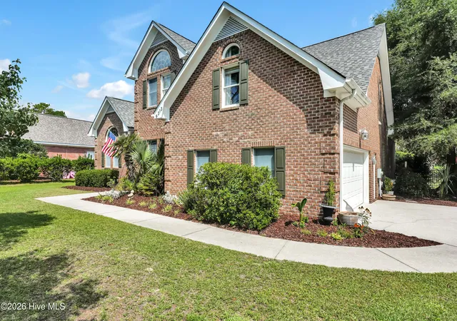 Photo 4 of Single family home for sale at 6313 Sugar Pine Dr, Wilmington, NC 28412 | MLS# 100579017 | Listing updated on 2026-09-10