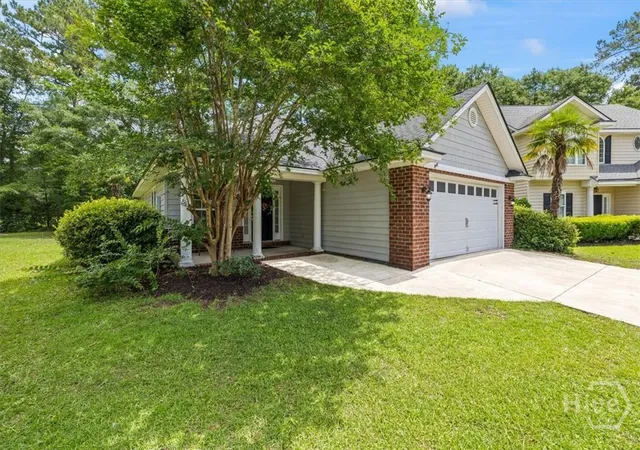 Homes for sale in Richmond Hill, GA | 85 Oak Ridge Cir, Richmond Hill, GA 31324 | MLS# SA356949