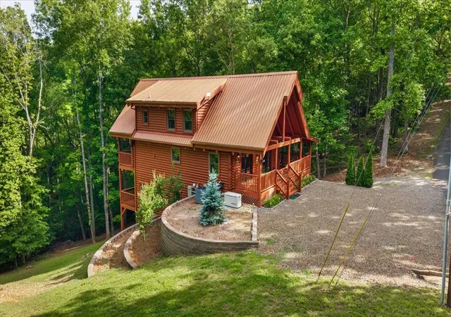 Photo 3 of Single family home for sale at 273 Ridgewood Dr, Murphy, NC 28906 | MLS# 98544118 | Listing updated on 2026-07-23