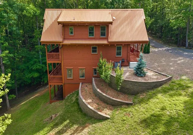 Photo 3 of Single family home for sale at 273 Ridgewood Dr, Murphy, NC 28906 | MLS# 98544118 | Listing updated on 2026-07-23