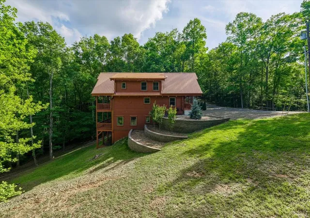 Photo 4 of Single family home for sale at 273 Ridgewood Dr, Murphy, NC 28906 | MLS# 98544118 | Listing updated on 2026-07-23