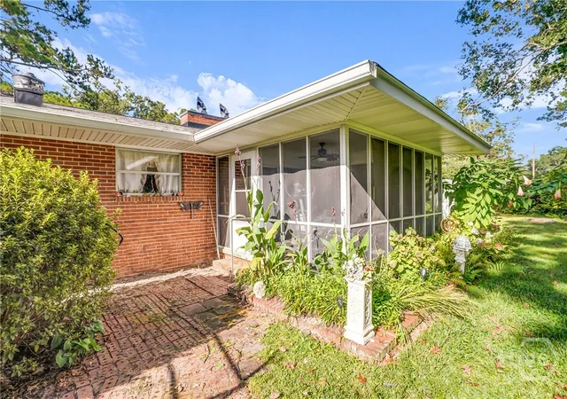 Homes for sale in Savannah, GA | 97 Azalea Ave, Savannah, GA 31408 | MLS# SA343936