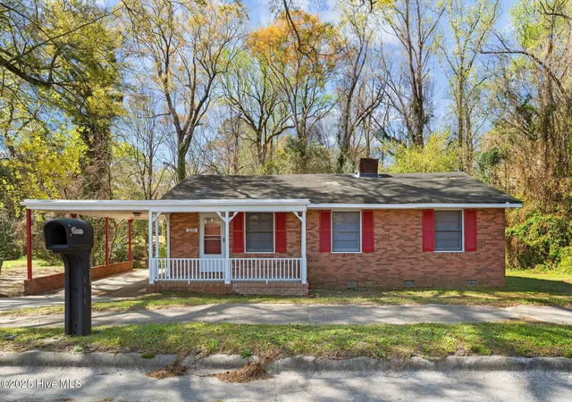 Homes for sale in Greenville, NC | 3630 E 10th St, Greenville, NC 27858 | MLS# 100494202