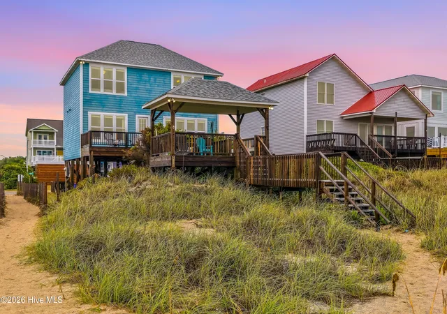 Photo 38 of Single family home for sale at 2201 E Beach Dr, Oak Island, NC 28465 | MLS# 100591181 | Listing updated on 2026-08-29