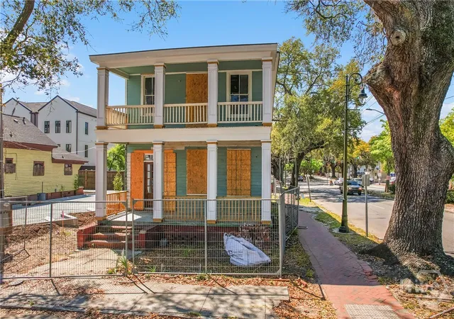 Homes for sale in Savannah, GA | 423 W 42Nd St, Savannah, GA 31401 | MLS# SA352355