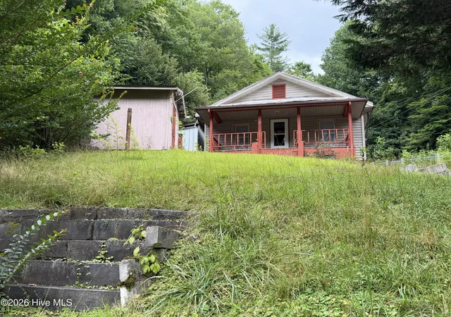 Photo 3 of Single family home for sale at 6686 Nc Hwy 141, Marble, NC 28905 | MLS# 100589657 | Listing updated on 2026-07-24