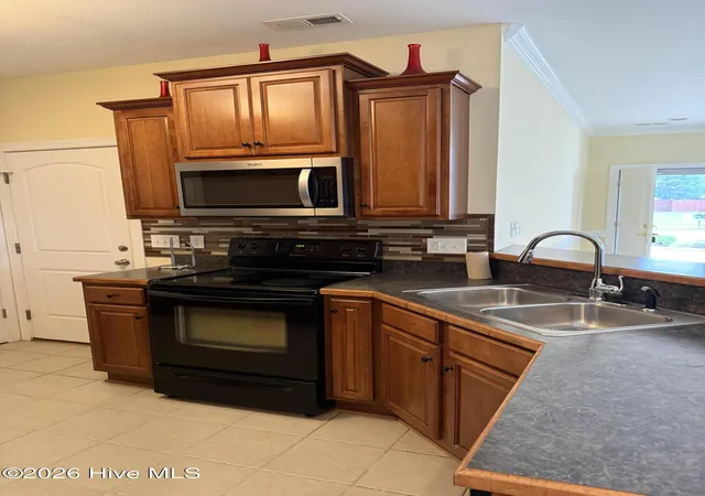 Photo 4 of Townhouse for sale at 2060 Cambria Dr #A, Greenville, NC 27834 | MLS# 100571449 | Listing updated on 2026-07-31