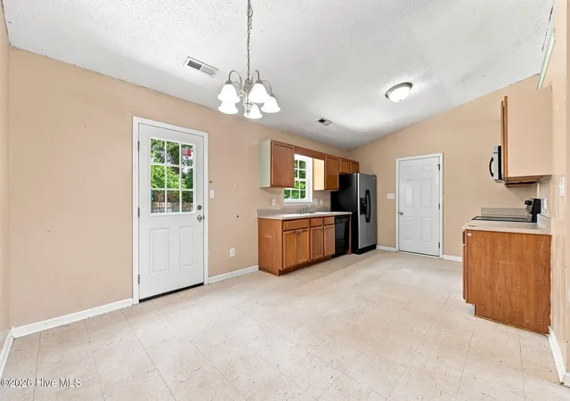 Photo 4 of Single family home for sale at 114 Pear Tree Ln, Richlands, NC 28574 | MLS# 100592723 | Listing updated on 2026-09-13
