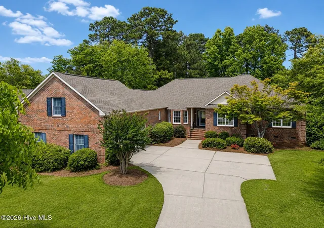 Photo 1 of Single family home for sale at 606 Taberna Cir, New Bern, NC 28562 | MLS# 100572392 | Listing updated on 2026-09-02