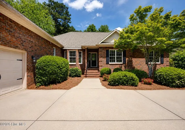 Photo 2 of Single family home for sale at 606 Taberna Cir, New Bern, NC 28562 | MLS# 100572392 | Listing updated on 2026-09-02