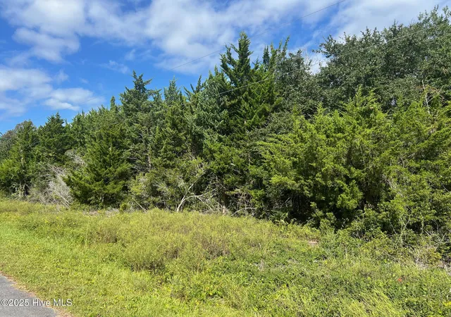 Photo 4 of Land for sale at 157 Sunrise Dr, Beaufort, NC 28516 | MLS# 100538718 | Listing updated on 2026-05-08