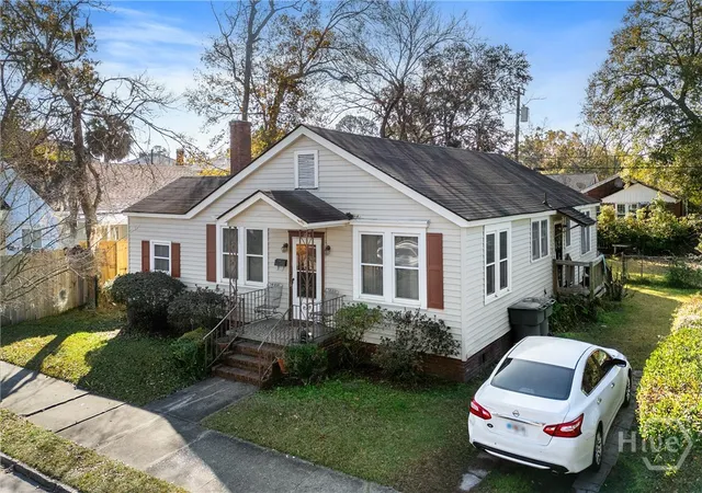 Homes for sale in Savannah, GA | 723 E 39th St, Savannah, GA 31401 | MLS# SA345891