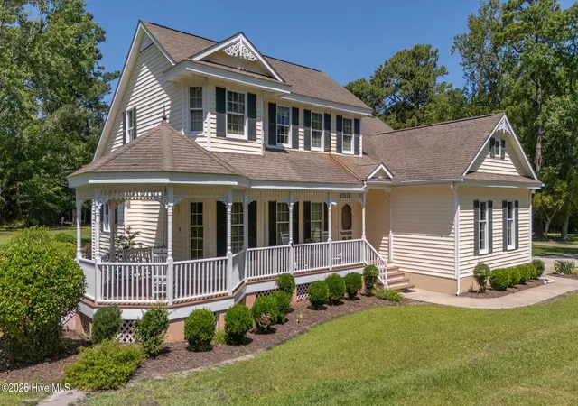 Photo 3 of Single family home for sale at 2437 Highway 70, Beaufort, NC 28516 | MLS# 100590393 | Listing updated on 2026-09-12