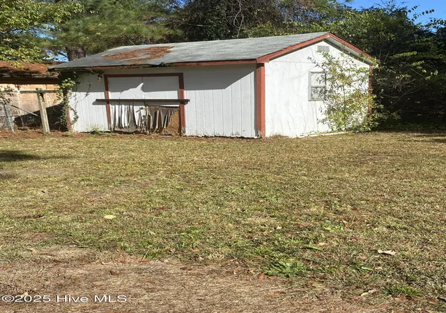 Photo 3 of Single family home for sale at 960 Hill St, Rocky Mount, NC 27801 | MLS# 100539832 | Listing updated on 2026-05-12