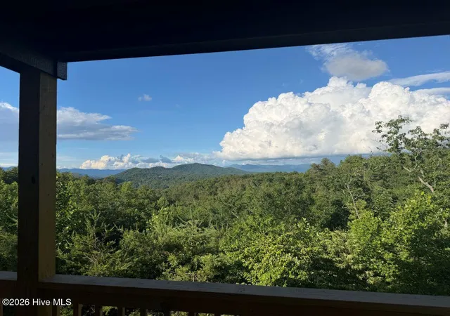 Photo 4 of Single family home for sale at 821 Point Overlook Trl, Murphy, NC 28906 | MLS# 98524445 | Listing updated on 2026-06-11