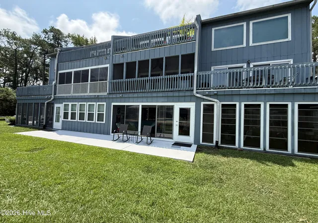 Listing Photo 4 - Condo for sale in building located at 20 Boundaryline Dr Nw, Calabash, NC 28467 - Unit #C