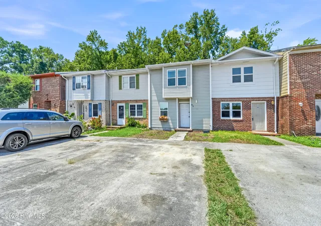 Photo 3 of Single family home for sale at 82 Balsam Rd, Jacksonville, NC 28546 | MLS# 100596529 | Listing updated on 2026-10-04