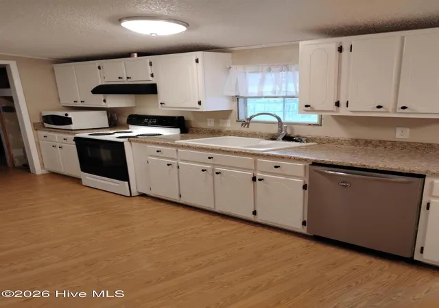 Photo 3 of Manufactured home for sale at 104 Beaver Dr, Dudley, NC 28333 | MLS# 100548534 | Listing updated on 2026-09-09