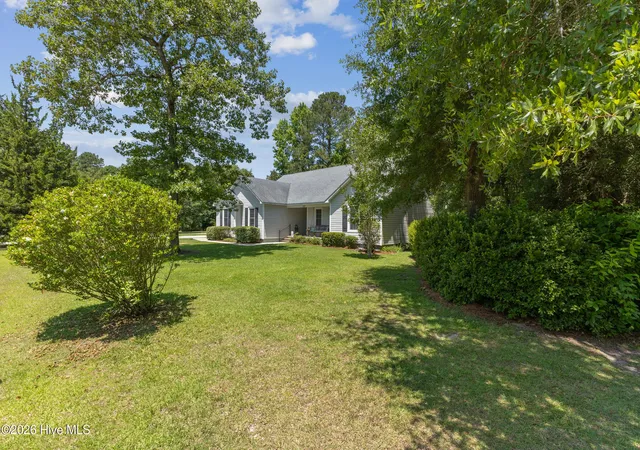 Photo 3 of Single family home for sale at 140 Pintail Ln, Rocky Point, NC 28457 | MLS# 100581779 | Listing updated on 2026-07-20