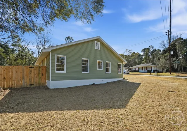 Homes for sale in Sylvania, GA | 318 Peachtree Circle, Sylvania, GA 30467 | MLS# SA348896