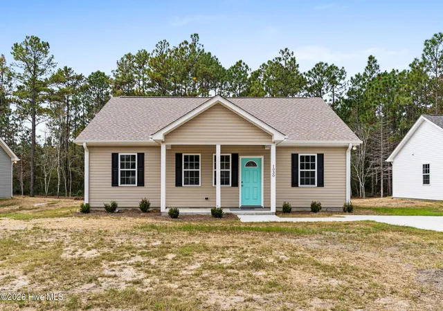 Photo 1 of Single family home for sale at 1211 E Boiling Spring Rd, Southport, NC 28461 | MLS# 100600198 | Listing updated on 2026-08-31