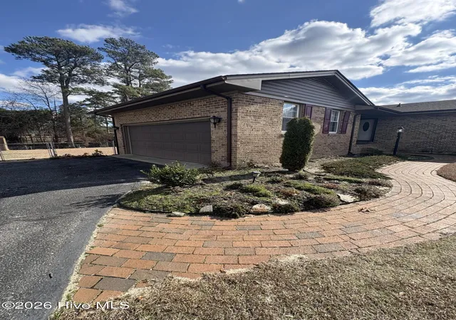 Homes for sale in Goldsboro, NC | 305 Crestwood Dr, Goldsboro, NC 27530 | MLS# 100587704