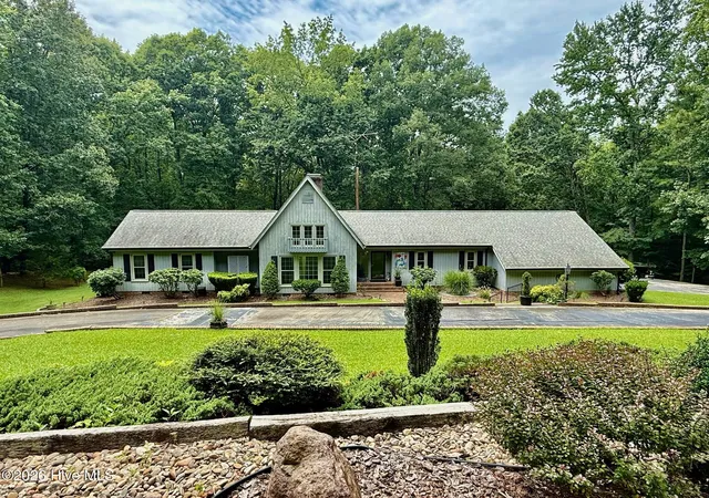 Photo 1 of Single family home for sale at 102 W Beaver Crk Rd, Wadesboro, NC 28170 | MLS# 100551126 | Listing updated on 2026-09-08