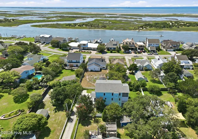 Photo 2 of Single family home for sale at 1536 Ann St, Beaufort, NC 28516 | MLS# 100596410 | Listing updated on 2026-09-06