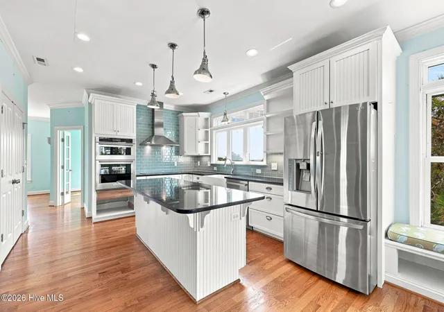 Photo 3 of Single family home for sale at 1536 Ann St, Beaufort, NC 28516 | MLS# 100596410 | Listing updated on 2026-09-06
