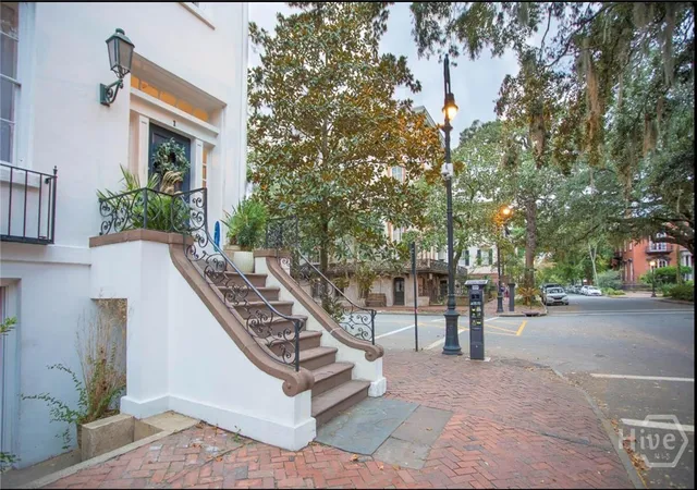 Homes for sale in Savannah, GA | 1 E Gordon St #6, Savannah, GA 31401 | MLS# SA339961