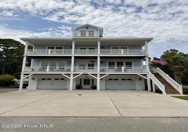 Photo 1 of Single family home for sale at 1013 Saltspray Ln, Wilmington, NC 28409 | MLS# 100584747 | Listing updated on 2026-07-02