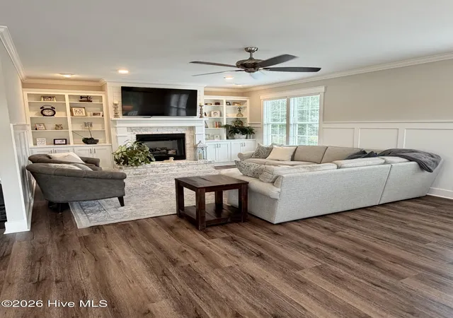 Photo 4 of Single family home for sale at 1013 Saltspray Ln, Wilmington, NC 28409 | MLS# 100584747 | Listing updated on 2026-07-02