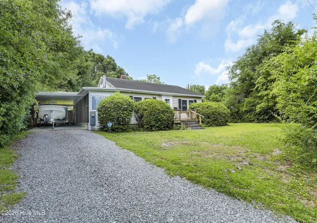 Homes for sale in Sneads Ferry, NC | 148 Hill Ln, Sneads Ferry, NC 28460 | MLS# 100586845